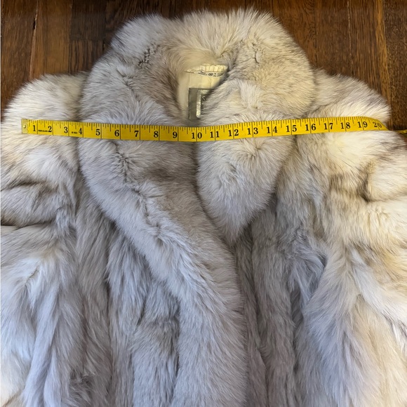 SOLD!!!!!Genuine Saga blue Fox fur Luxurious Fur Coat - Picture 16 of 16